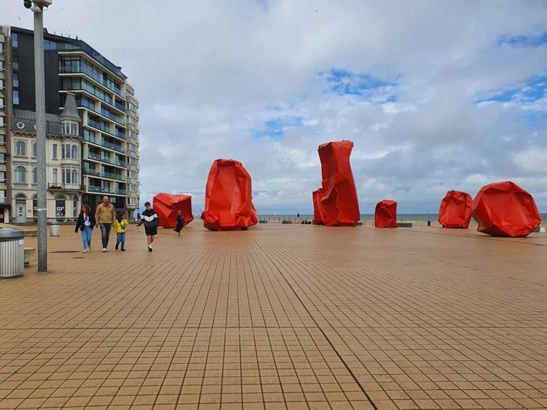 2 Slaapkamer Appartement Op De Zeedijk Van Oostende. Екстер'єр фото