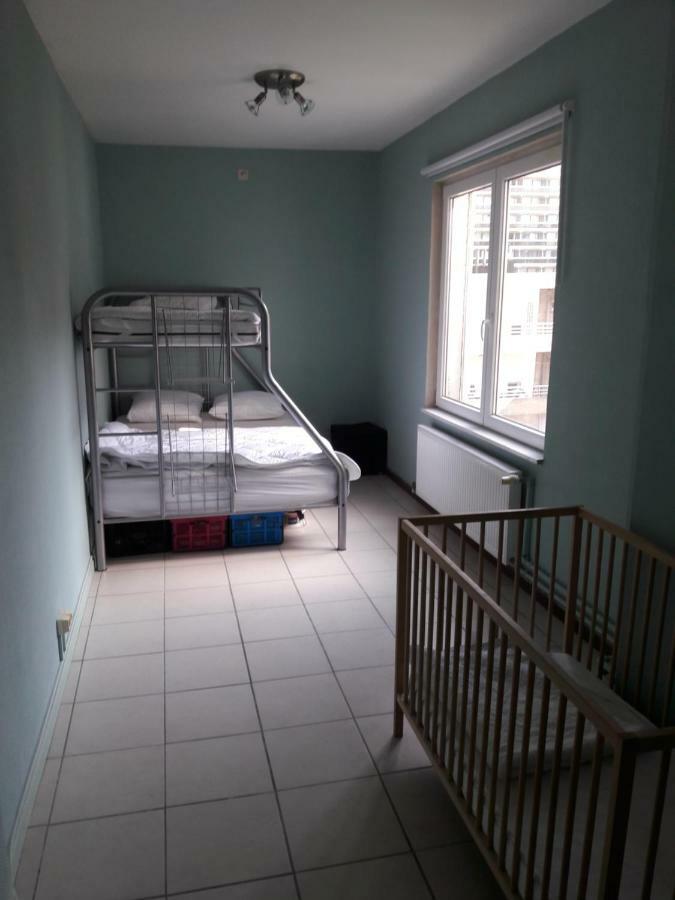 2 Slaapkamer Appartement Op De Zeedijk Van Oostende. Екстер'єр фото