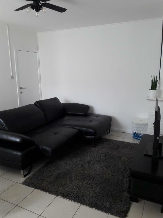 2 Slaapkamer Appartement Op De Zeedijk Van Oostende. Екстер'єр фото